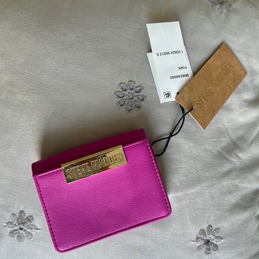 NWT STEVE MADDEN WALLET